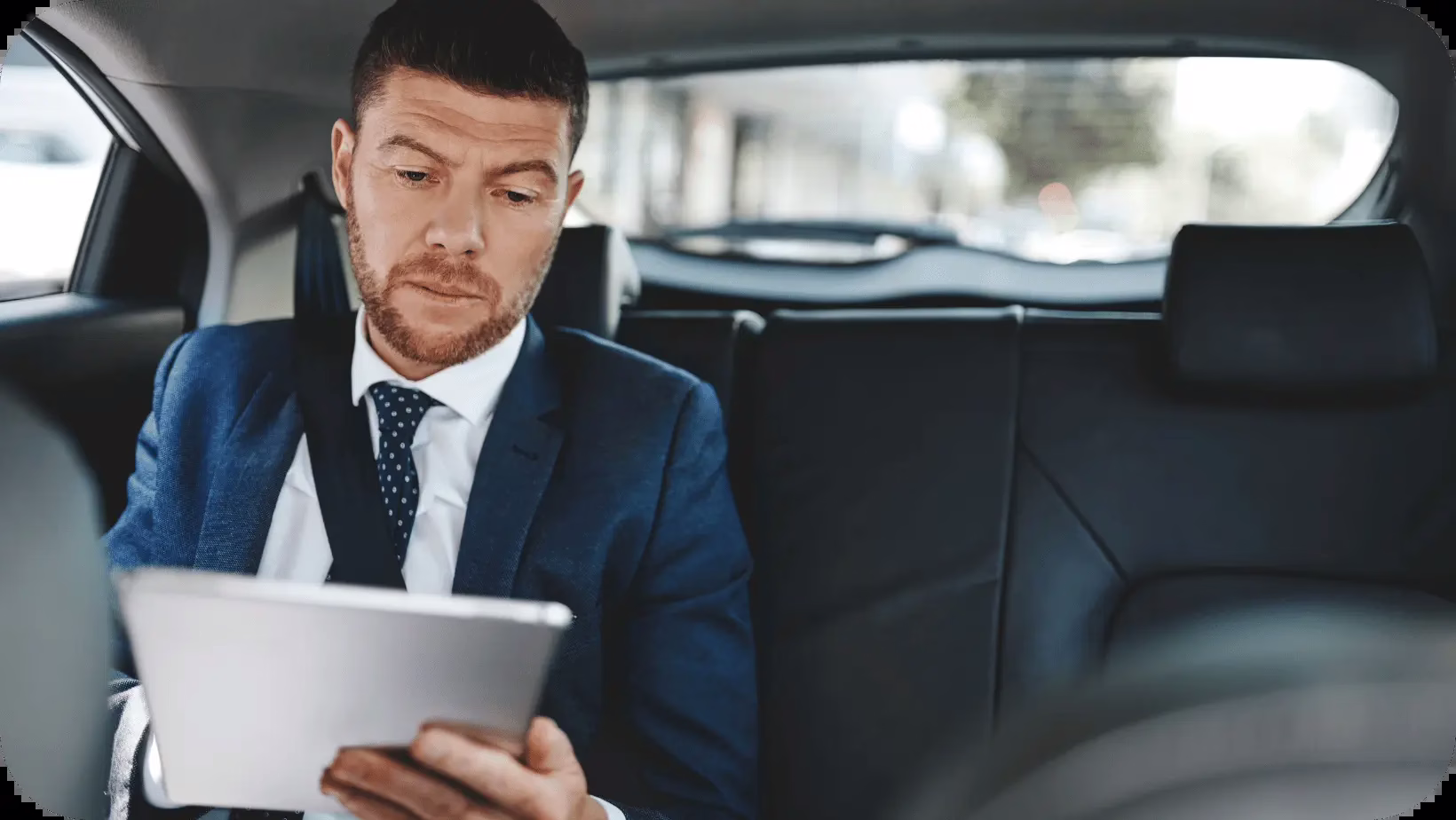 Richmond to Heathrow Airport minicab transfer