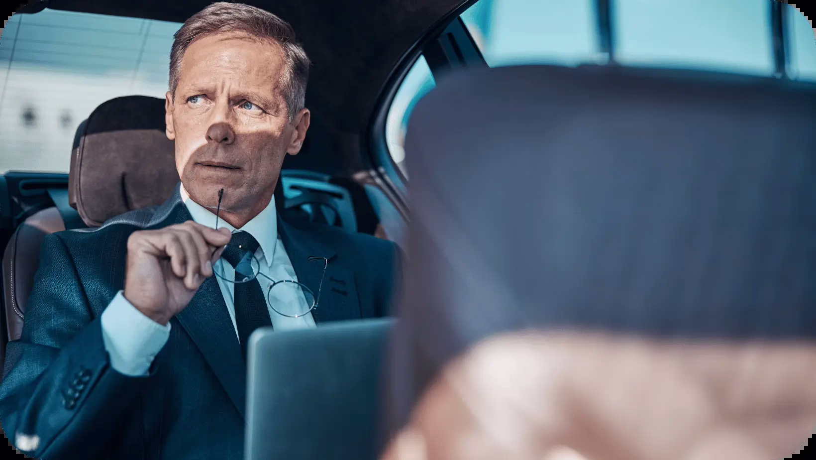 Executive & Corporate Travel in Molesey: What Business Travellers Need to Know.